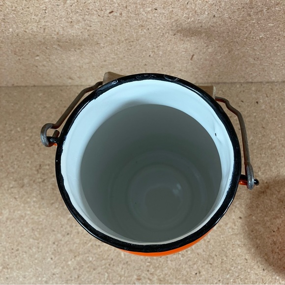 Vintage Enamelware 11" Orange Milk Jug Can w/ Lid & Brown Wood Handle Poland - Picture 4 of 10
